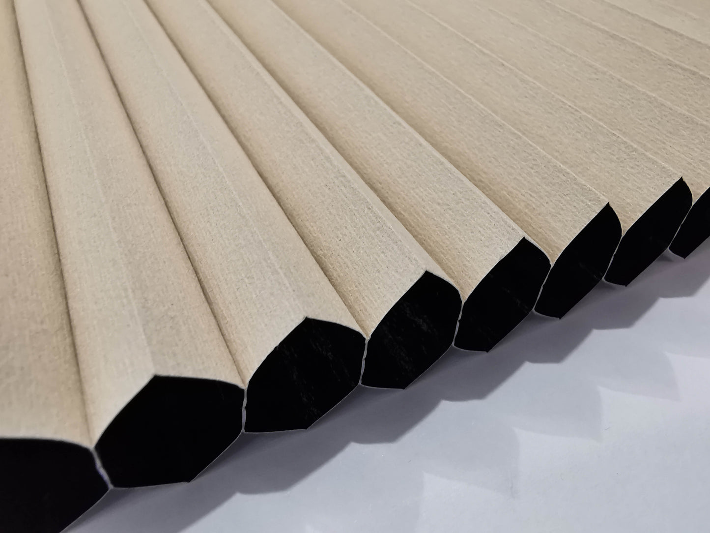 Blackout Diamond Core Beige AD302
