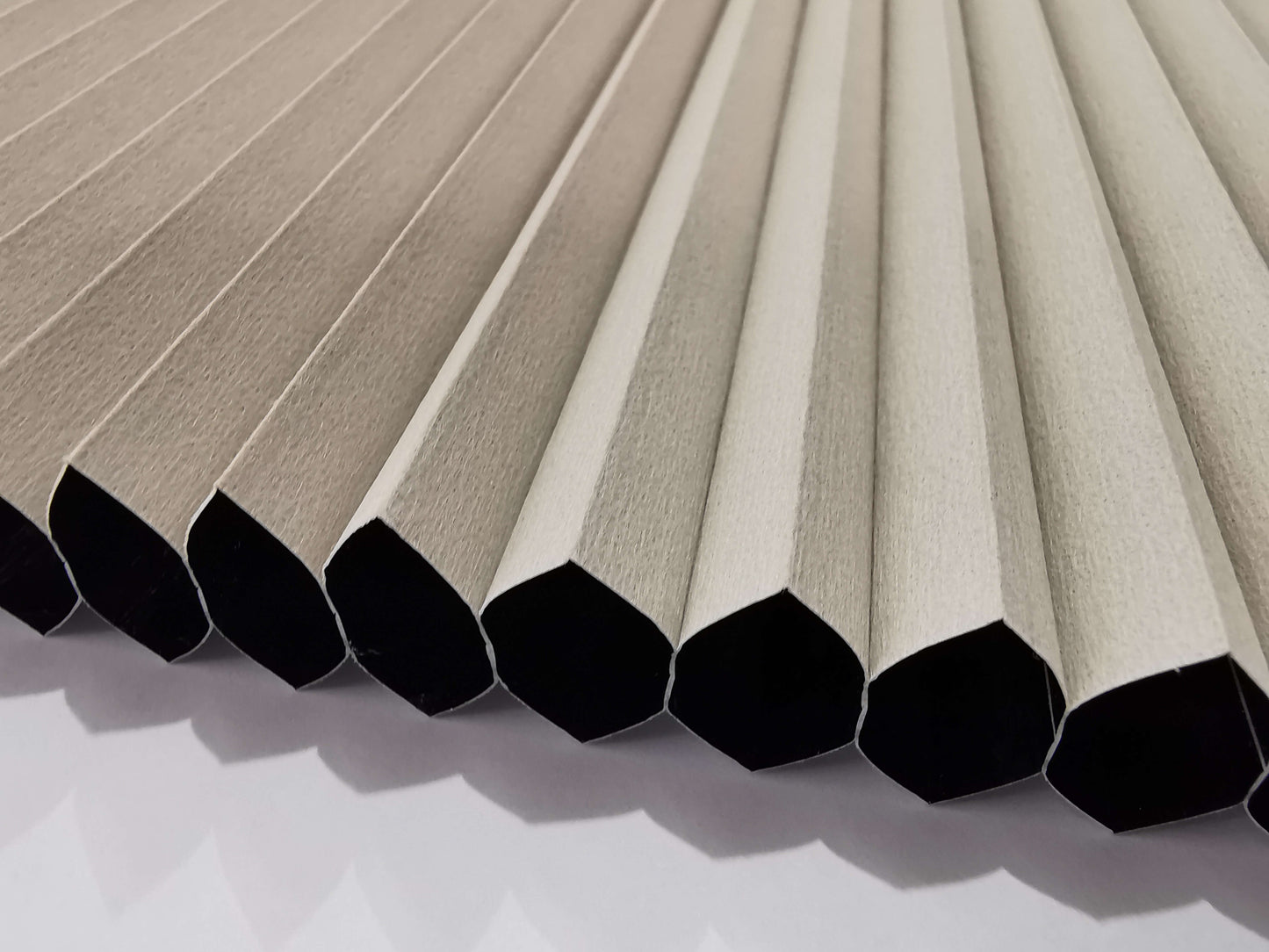 Blackout Diamond Core Taupe AD303