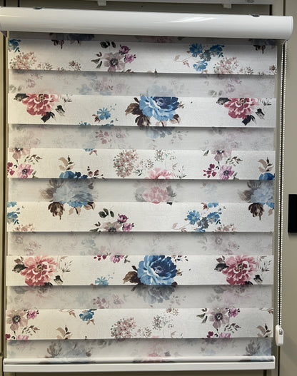 Doppelrollo mit Blumenmuster